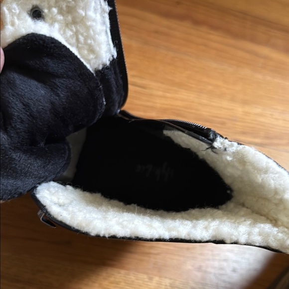 NEW Style & Co Women 11 Women's Black Grommet Tie Faux Sherpa Rugged Boot - Picture 7 of 7